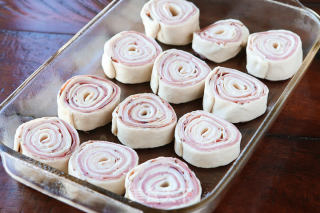 Depp Oven Recipe-cheese and Ham Rolls recipe