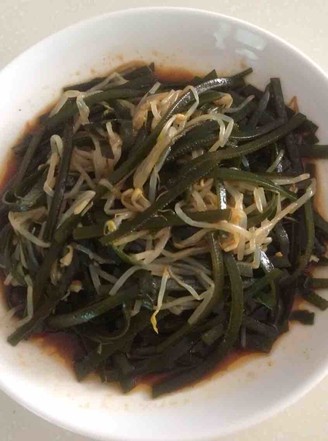 Bean Sprouts Mixed with Kelp recipe