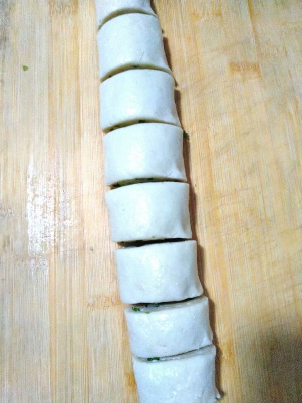 Scallion Flower Roll recipe