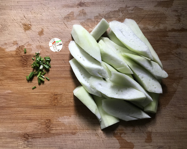 Shrimp Skin Loofah Soup recipe