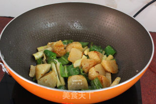 Stir-fried Rice Dumplings with Spring Bamboo Shoots recipe