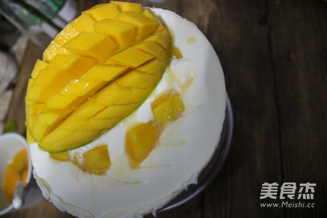 Yogurt Mango Mousse Cake recipe