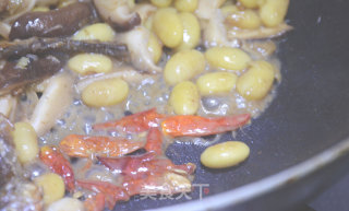 Weishan Commune Liuyang Dishes: Braised Fish with Mushrooms and Soya recipe