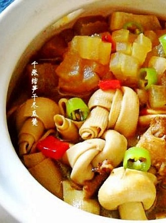 Thousands of Dried Bamboo Shoots and Winter Melon in Clay Pot recipe