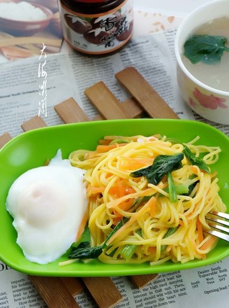 Quick Breakfast Hot Soup Noodles with Poached Egg recipe