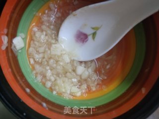 Grilled Meat with Cucumber recipe