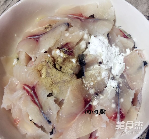 Explain How to Make An Authentic Chongqing Pickled Cabbage Fish (fresh, recipe