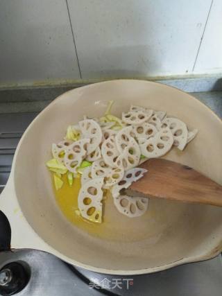 Stir-fried Western Lettuce with Lotus Root recipe