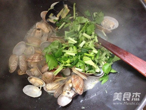 Stir-fried Clams recipe