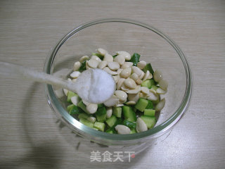 Cucumber Mixed with Almonds recipe