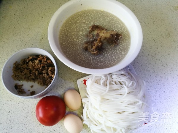 Beef Bone Soup and Guilin Rice Noodles recipe