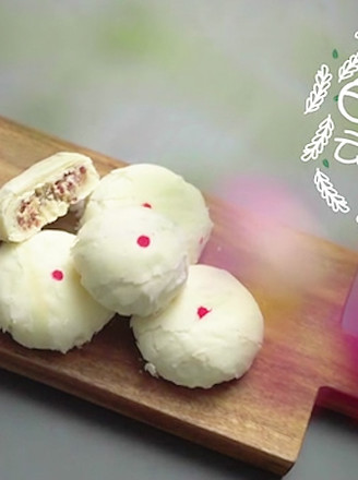 White Meringue Cloud Leg Mooncakes recipe