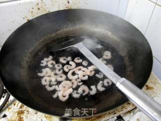 Spaghetti with Shrimp in Tomato Sauce recipe