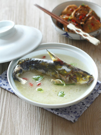 Basil Yellow Bone Fish Soup