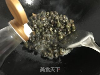 Sauce Fried Snails recipe