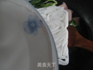 Crispy Fish Skin Shrimp Dumplings with Green Vegetables and Potato Noodles recipe