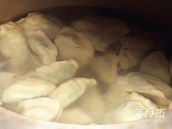 Scallop Pork and Cabbage Dumplings recipe