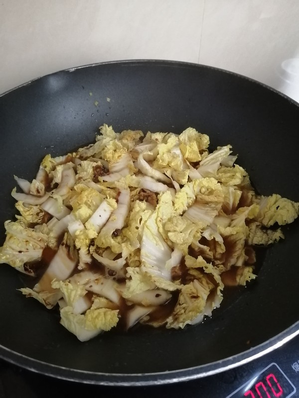 Baby Vegetable Noodles with Minced Meat recipe