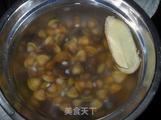 Sand Clam Loofah Soup recipe