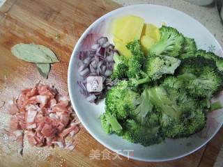 Bacon and Broccoli Cream Soup recipe