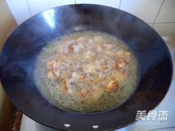 Pork Ribs and Pea Claypot recipe