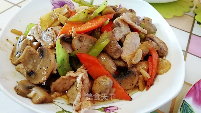 Stir-fried Pork with Black Pepper and Mushroom recipe