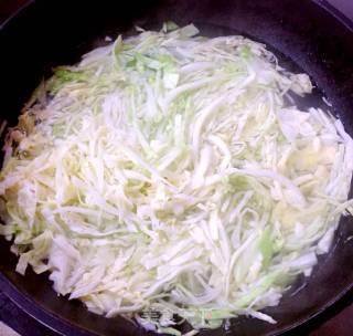 Vegetarian Stir-fried Two-color Noddle recipe