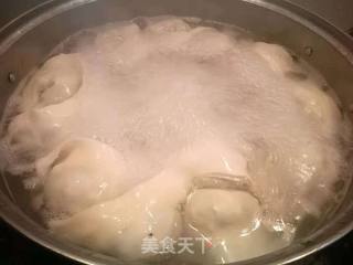 Shepherd's Purse Dumplings in Hot and Sour Soup recipe