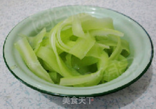 Lettuce Mixed with Pepper Oil recipe