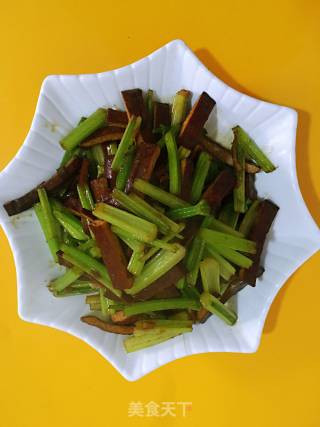 Celery Sauteed Dry recipe