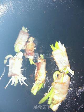 Bacon Roll with Enoki Mushroom recipe