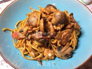 Braised Noodles with Tomatoes and Mushrooms recipe