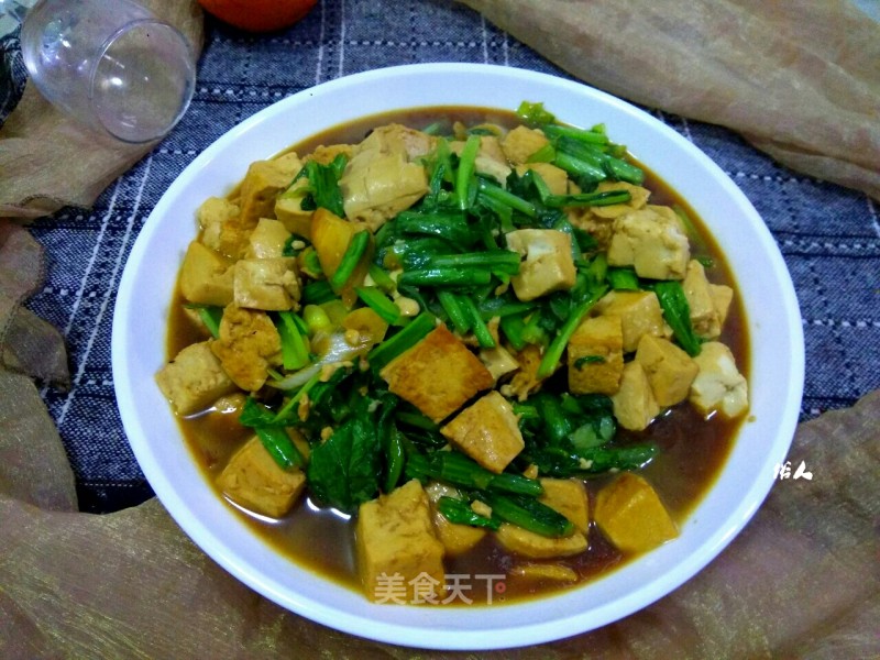 #快手素菜# Stir-fried Tofu with Small Cabbage recipe