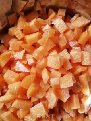 Stir-fried Corn Kernels with Carrots recipe