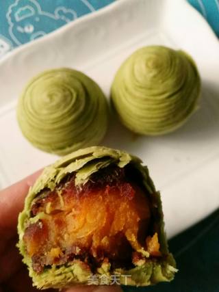 Matcha Spiral Pastry recipe