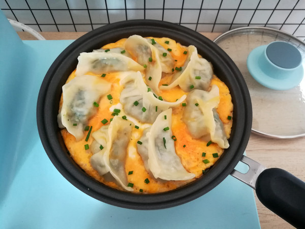 Fried Dumplings with Eggs recipe