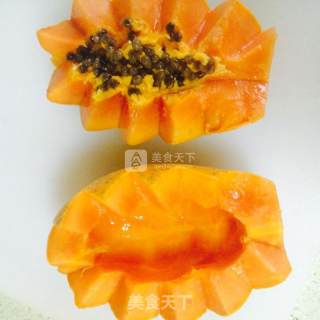 Papaya, Sea Cucumber, Peach Gum, Snow Lotus Seed Boat recipe