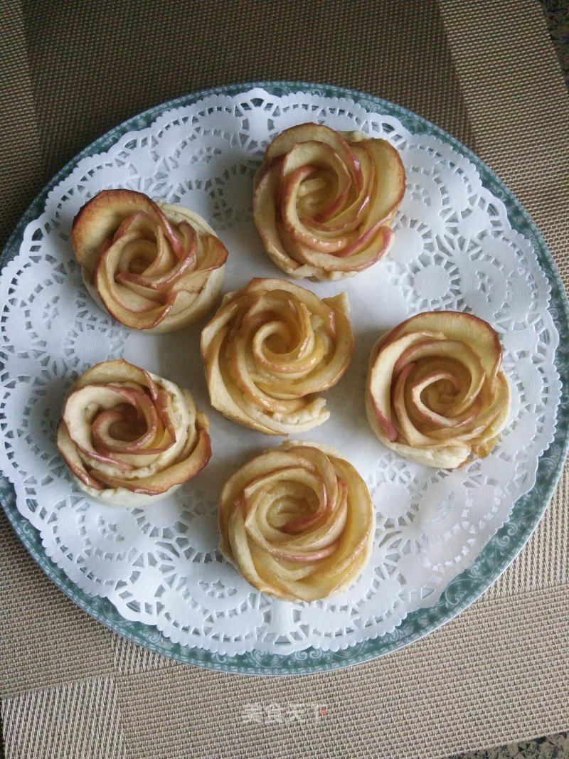 Rose Apple Pie recipe