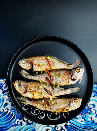 Dry Fried Small Yellow Croaker recipe