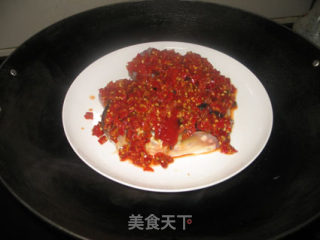 [hunan Cuisine] Fish Head with Chopped Pepper recipe