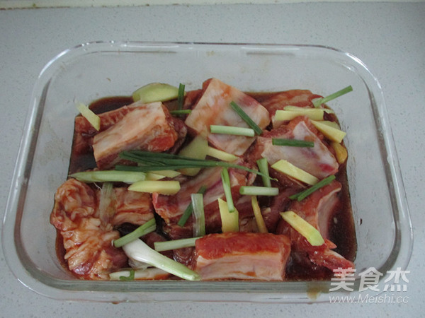 Steamed Ribs with Tempeh and Potatoes recipe