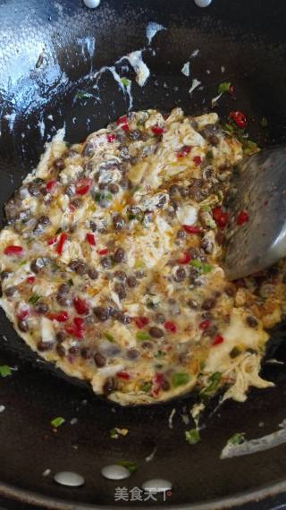 Scrambled Eggs with Salted Beans recipe