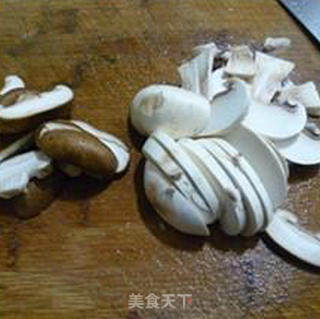 Double Mushroom Stir-fried Rape and Chinese Cabbage recipe