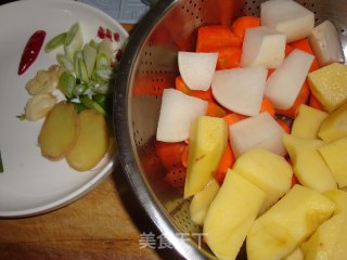 Steak with Potatoes and Radish recipe