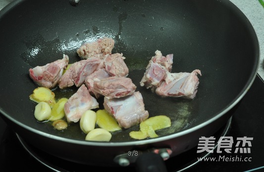 Pork Rib Soup with Ham and Eel recipe
