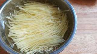 Hot and Sour Potato Shreds recipe