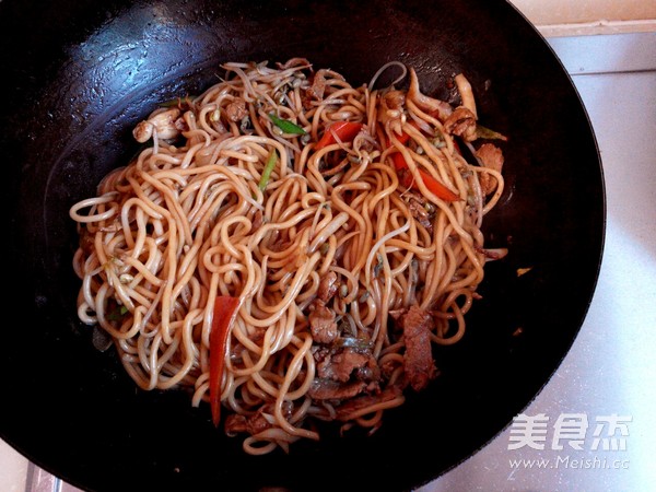 Fried Noodles with Seafood recipe