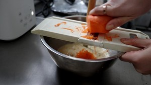 Oil-free Sugar Fast Hand Carrot Cake [healthy Snacks] recipe