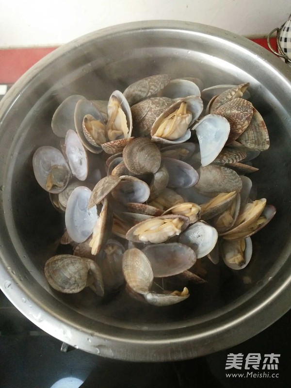 Stir-fried Clam with Sauce recipe