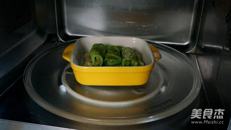 Microwave Version of Emerald Meat Rolls recipe